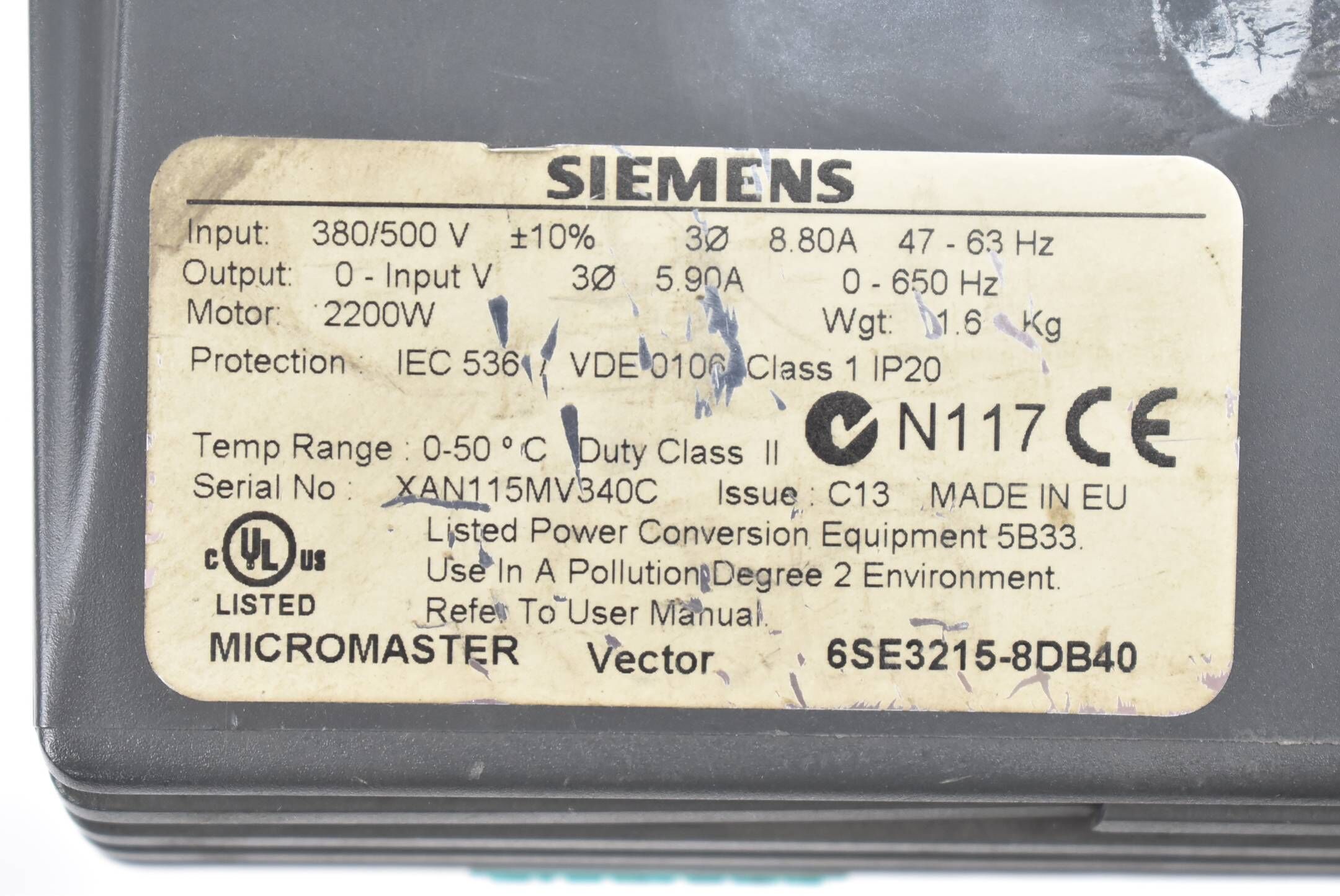 Siemens Micromaster Vector 6SE3 215-8DB40 ( 6SE3215-8DB40 ) 2200W