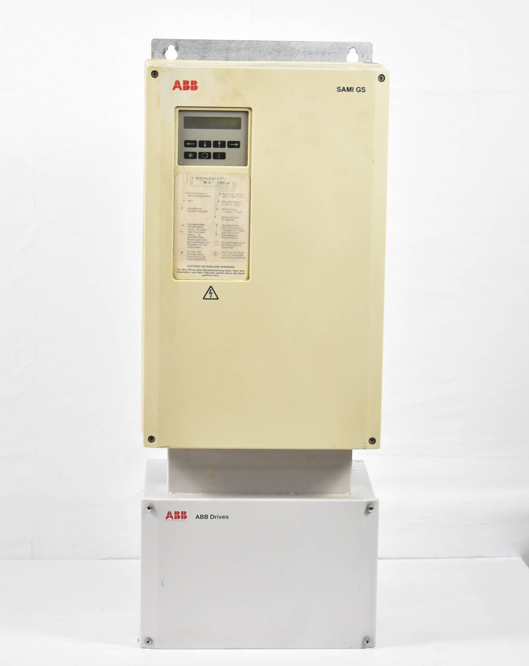 ABB SAMI GS Frequenzumrichter 3-500V 67A 48-63Hz SAGS 750 RFI ( 60034818 )