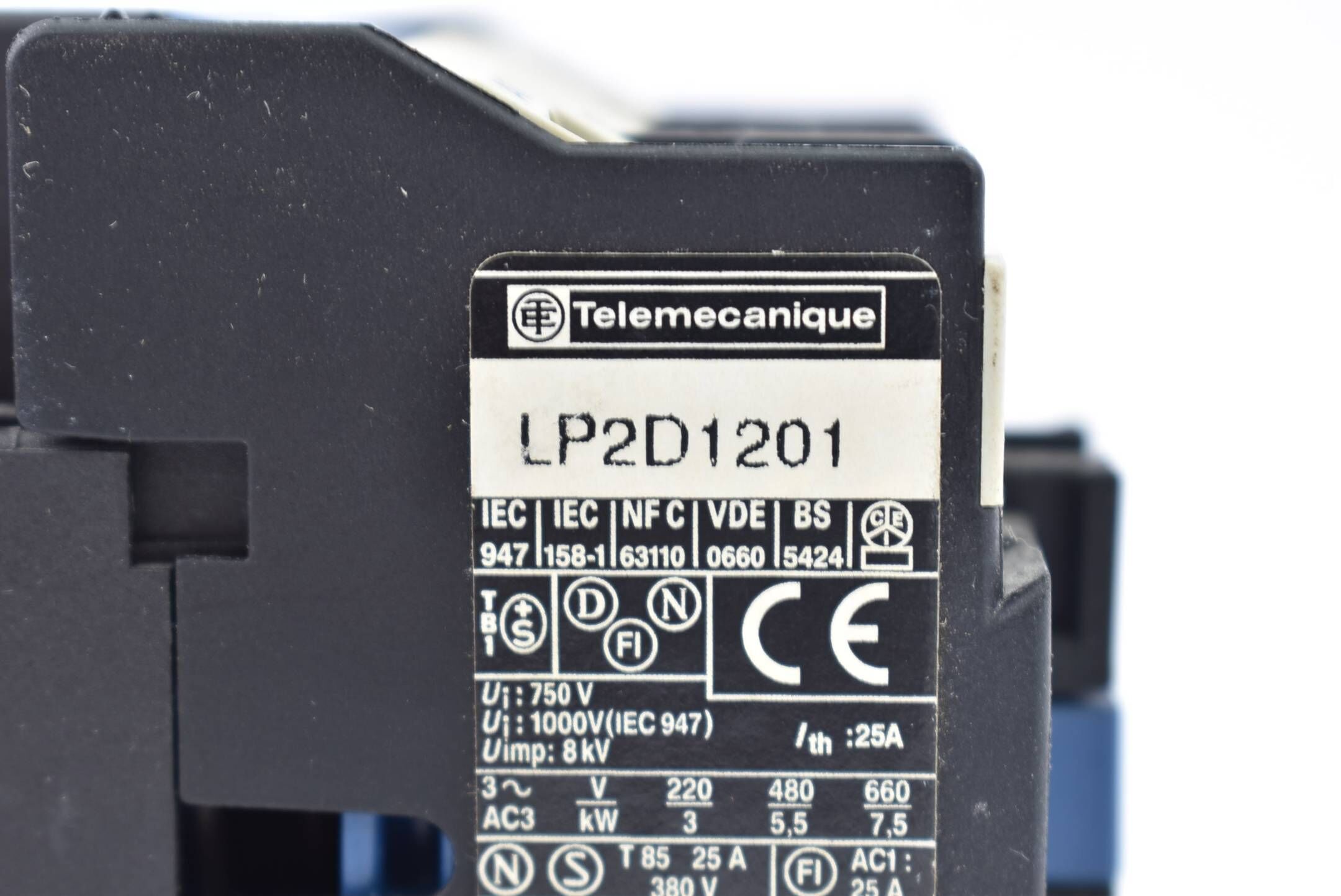 Telemecanique Leistungsschütz 24V LP1D1201