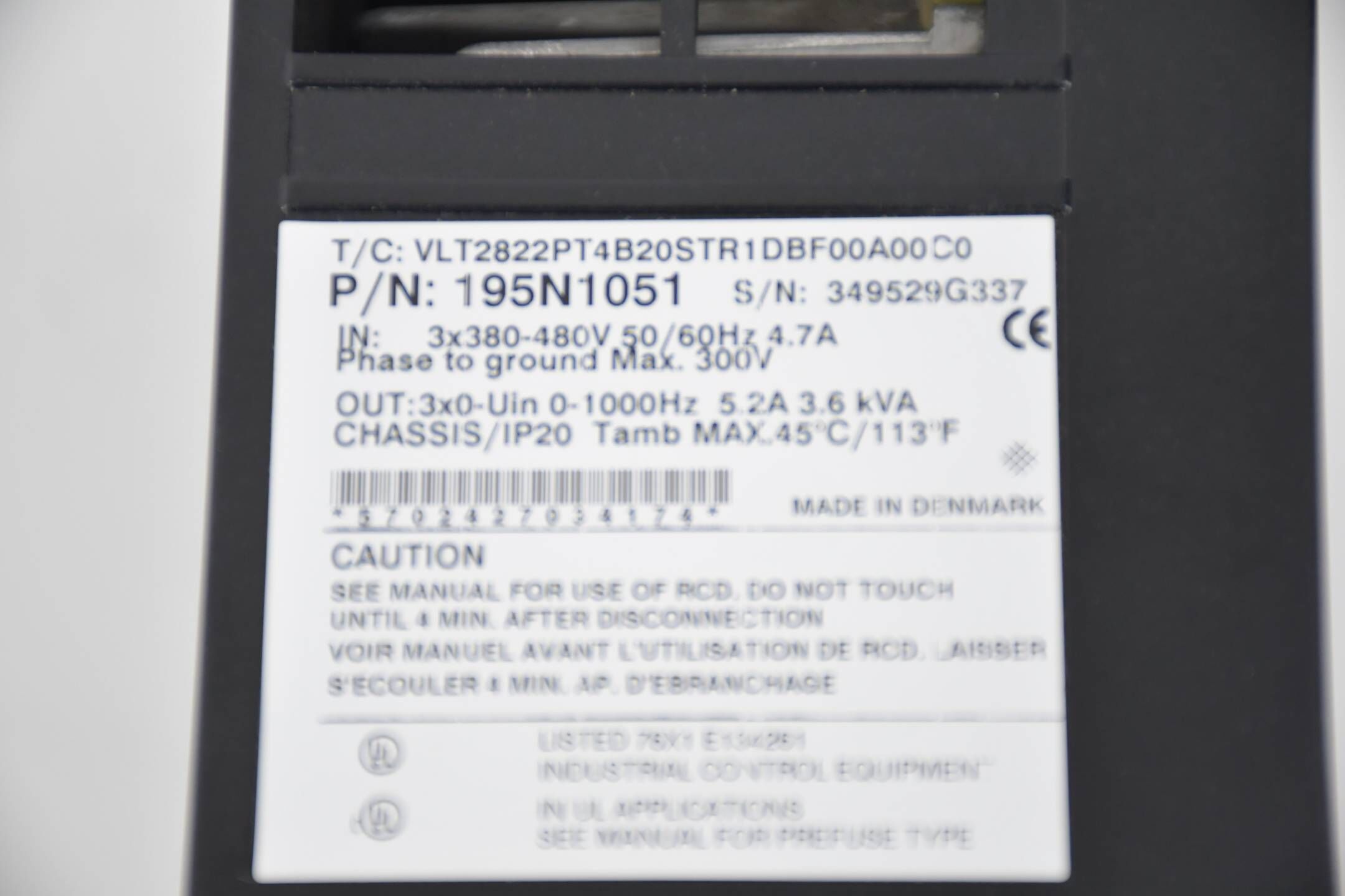 Danfoss VLT 2800 Frequenzumrichter VLT2822PT4B20STR1DBF00A00C0 ( 195N1051 )