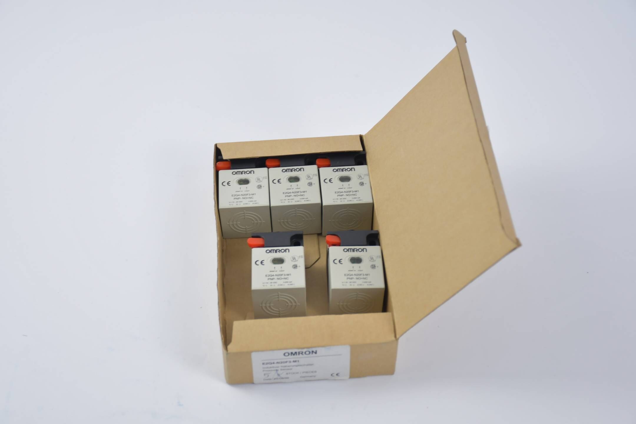 Omron Induktiver Näherungsschalter E2Q4-N20F3-M1 5 Stück