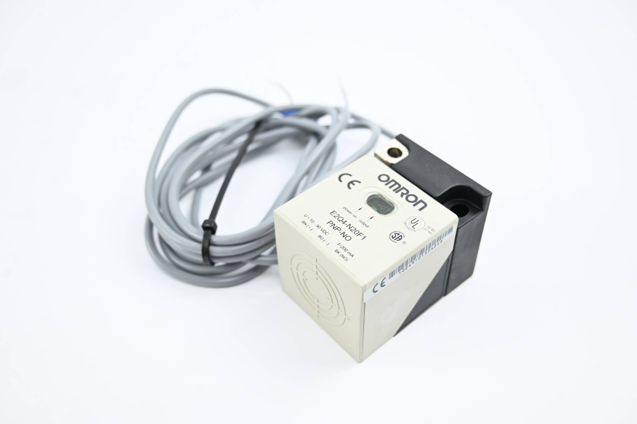 Omron Induktiver Näherungsschalter E2Q4-N20F1