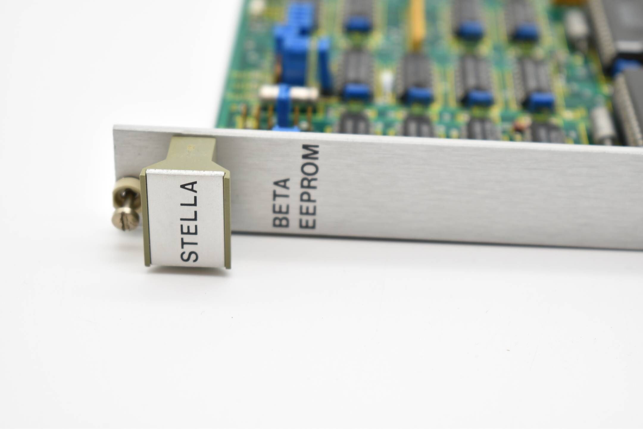 Sören T. Lyngso BETA EEPROM 600156130 V02 