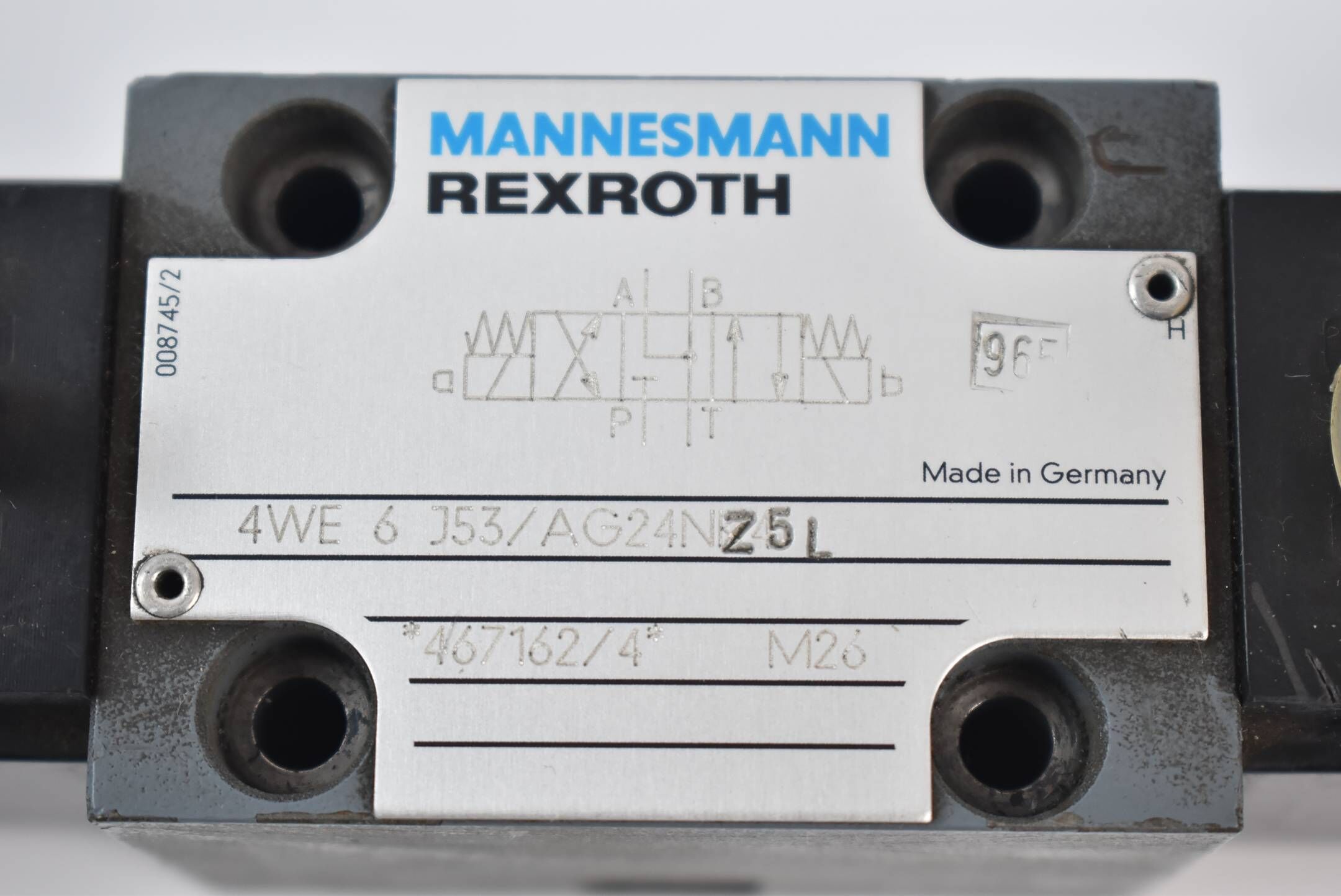 Mannesmann Rexroth Wegeventil 4WE 6 J53/AG24NZ5L