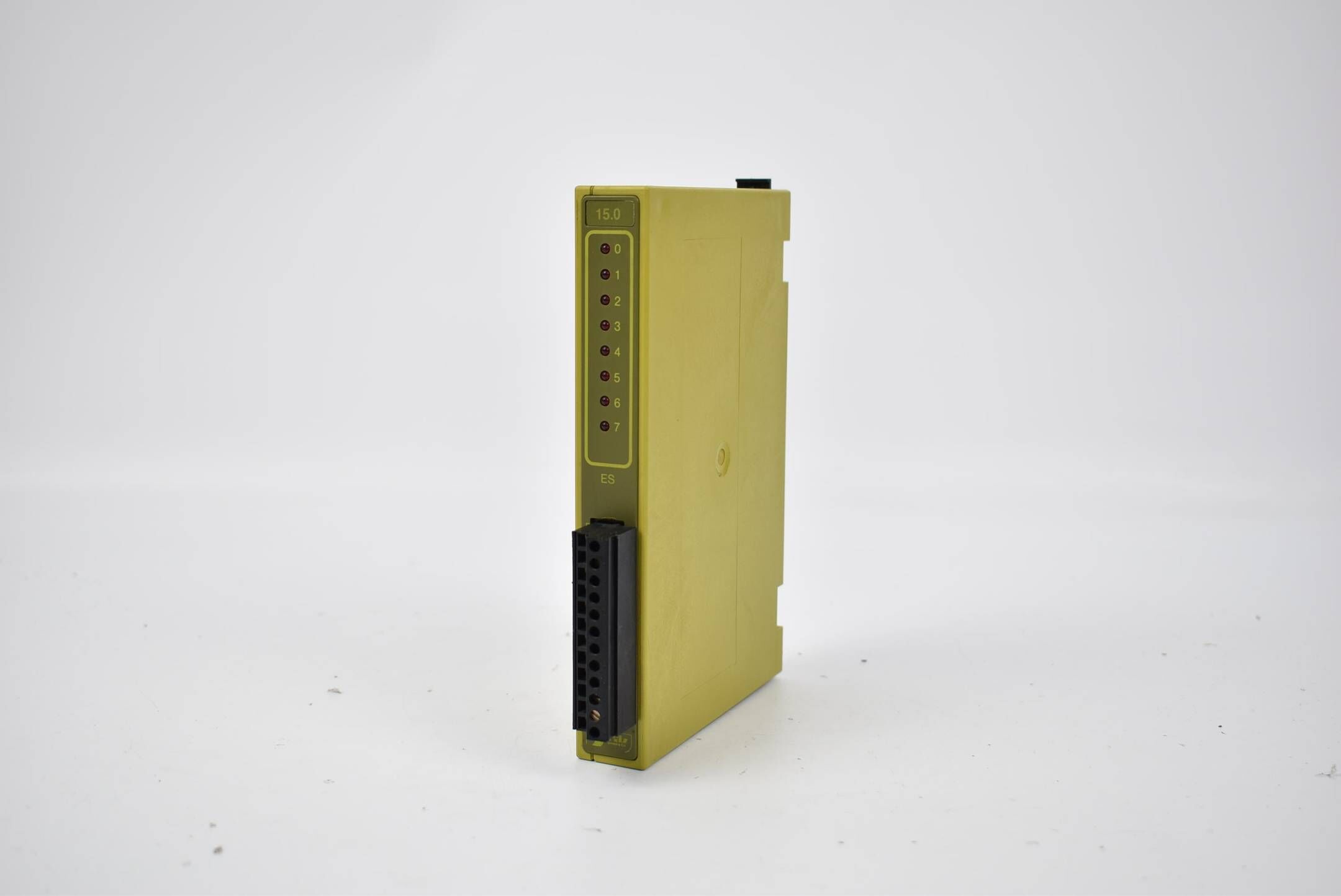 Pilz 24V Entstörfilter 1ms C-P8-ES-Eingabe ( 306105 )