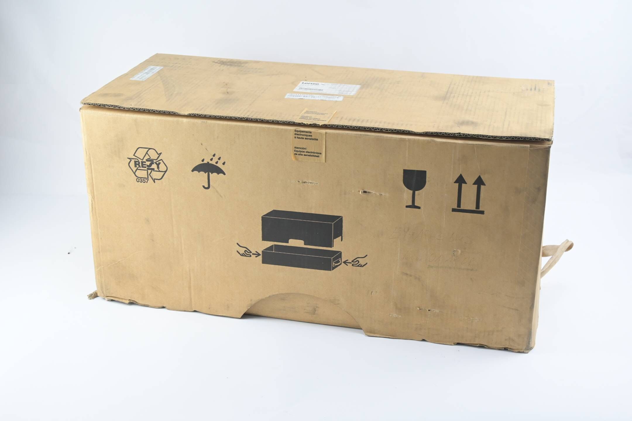 Lenze Servo Drives 9400 Singe Drive E94ASHE0474 ( HW: 2F SW: 01.1808 )