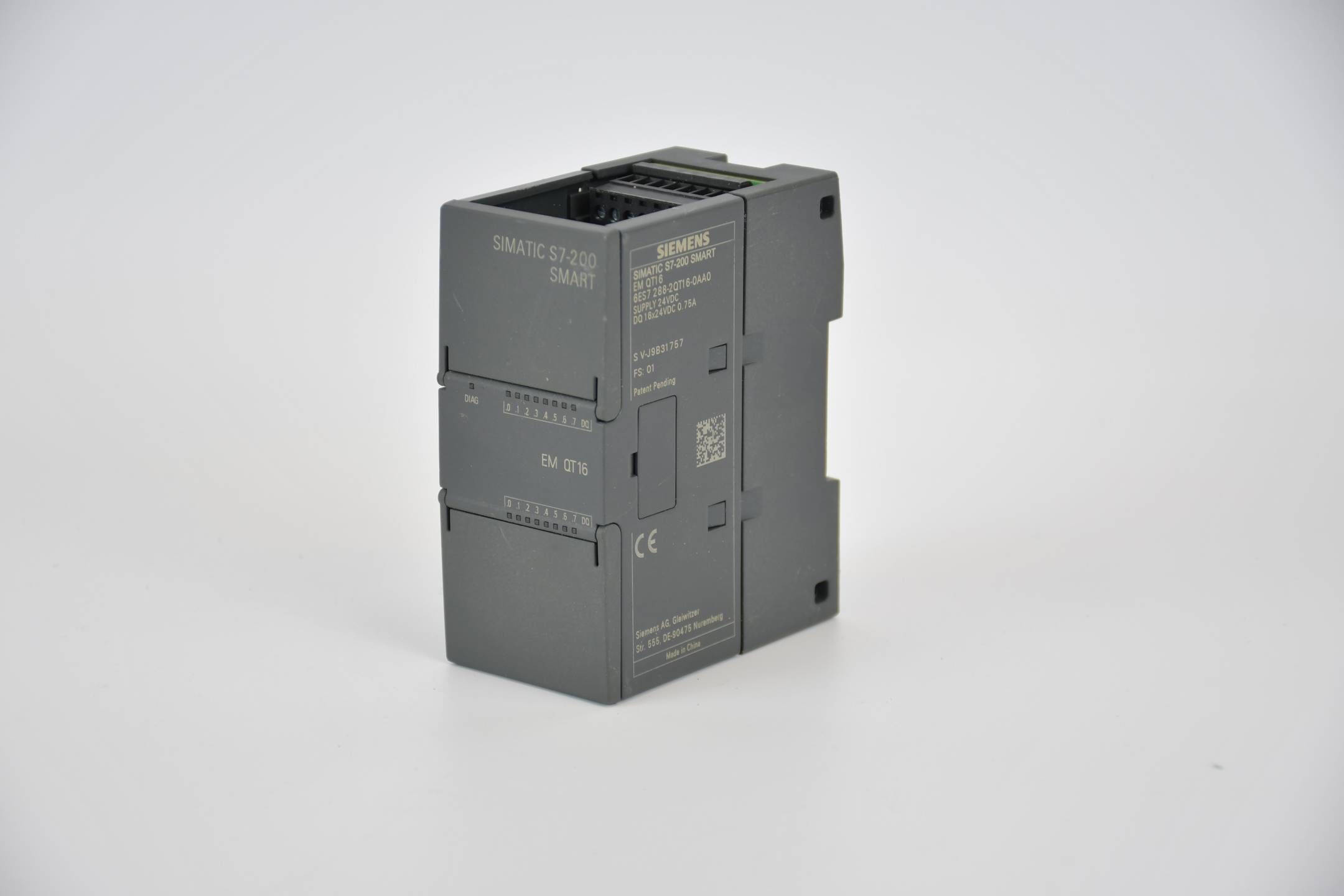 Siemens simatic S7-200 smart EM DT16 6ES7 288-2QT16-0AA0 ( 6ES7288-2QT16-0AA0 )