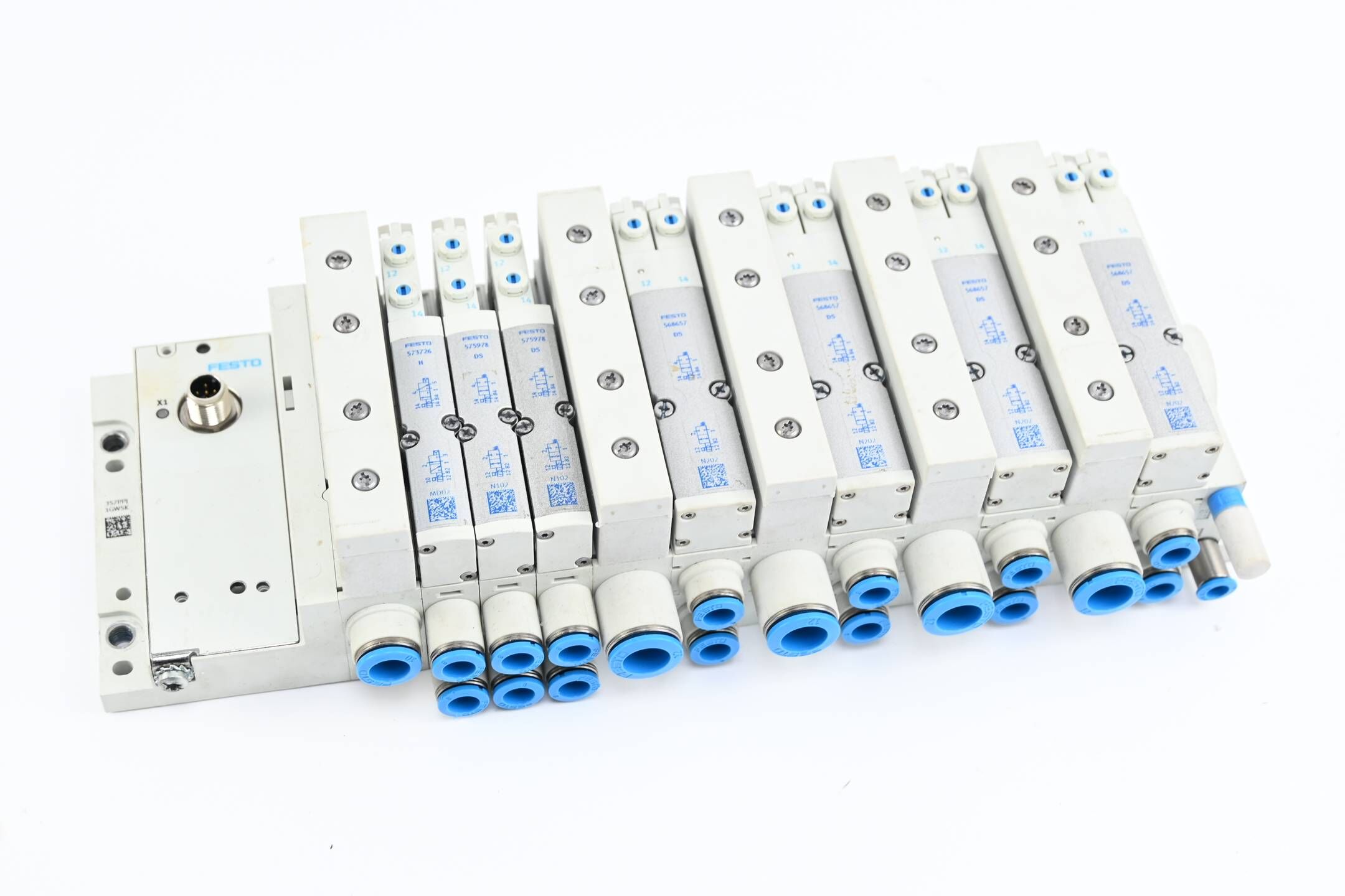 Festo Ventilinsel bestehend aus 575667 + 573726 + 575978 + 568657 + 569926