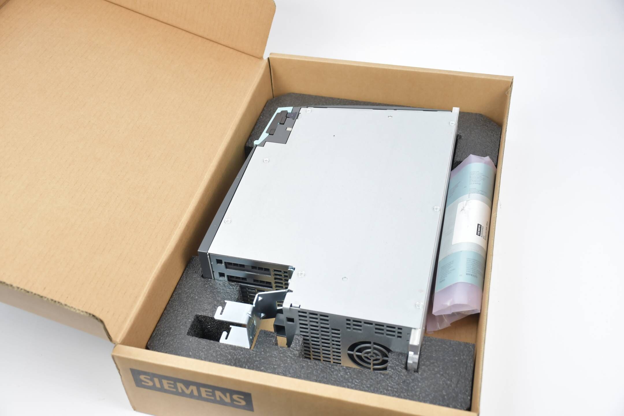 Siemens Sinamics DMM 6SL3120-2TE21-8AD0 ( 6SL3 120-2TE21-8AD0 ) E.D