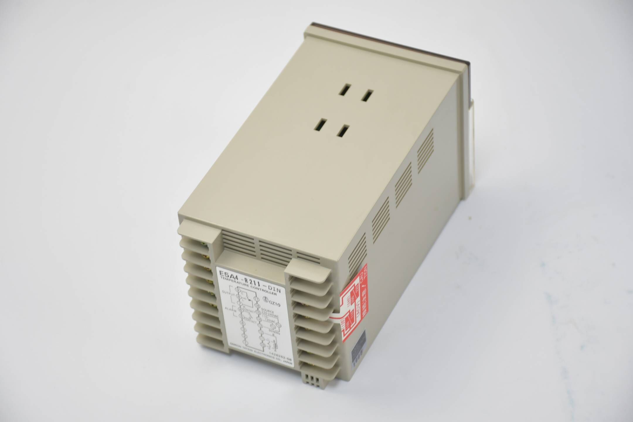 Omron Temperatur Controller 0~399 °C AC110/120 / 220/240V ( E5A4-R21J-DIN )