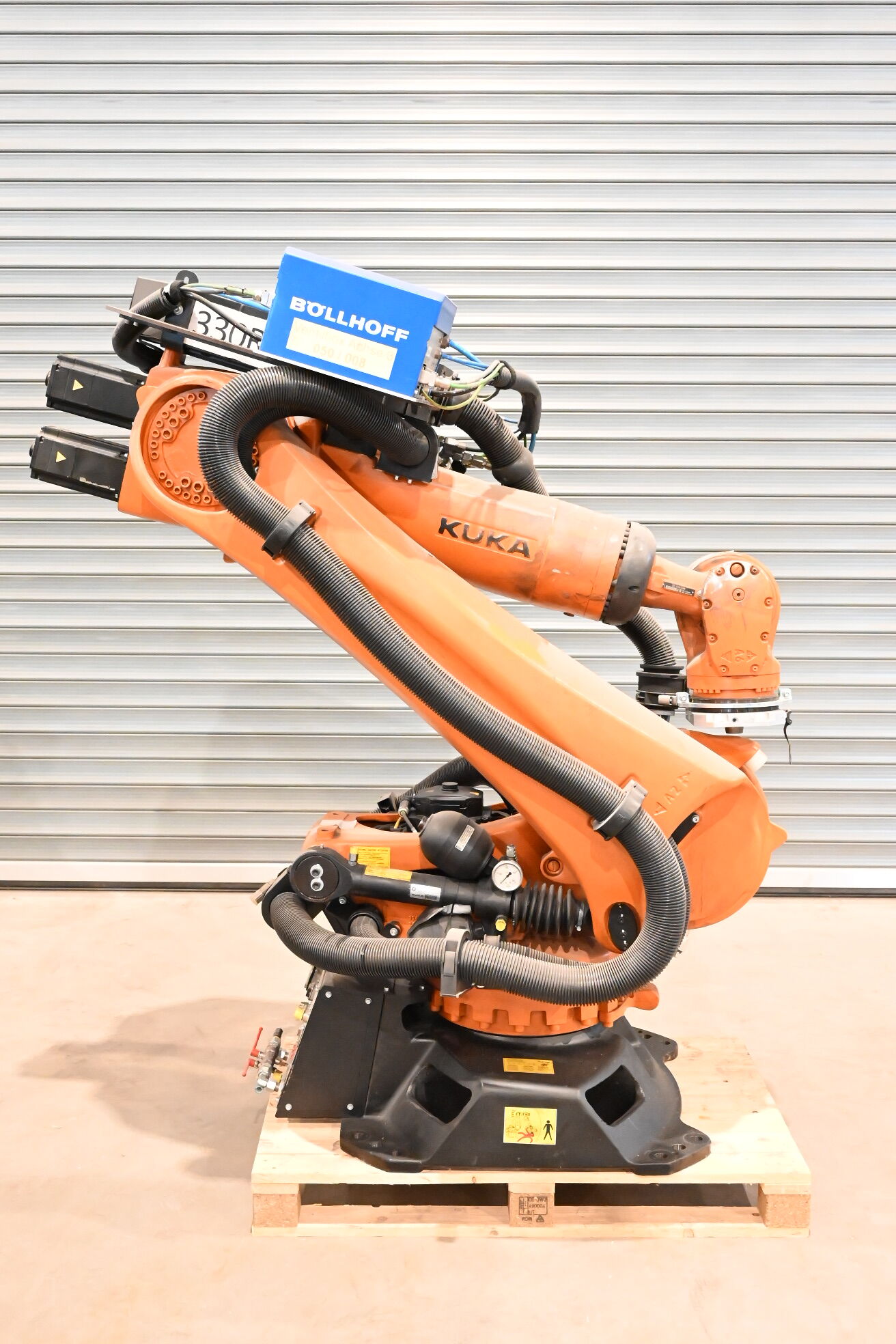 Kuka Industrieroboter KR240 R2900 ultra inkl. Schaltschrank KRC4 + 00-168-334 5
