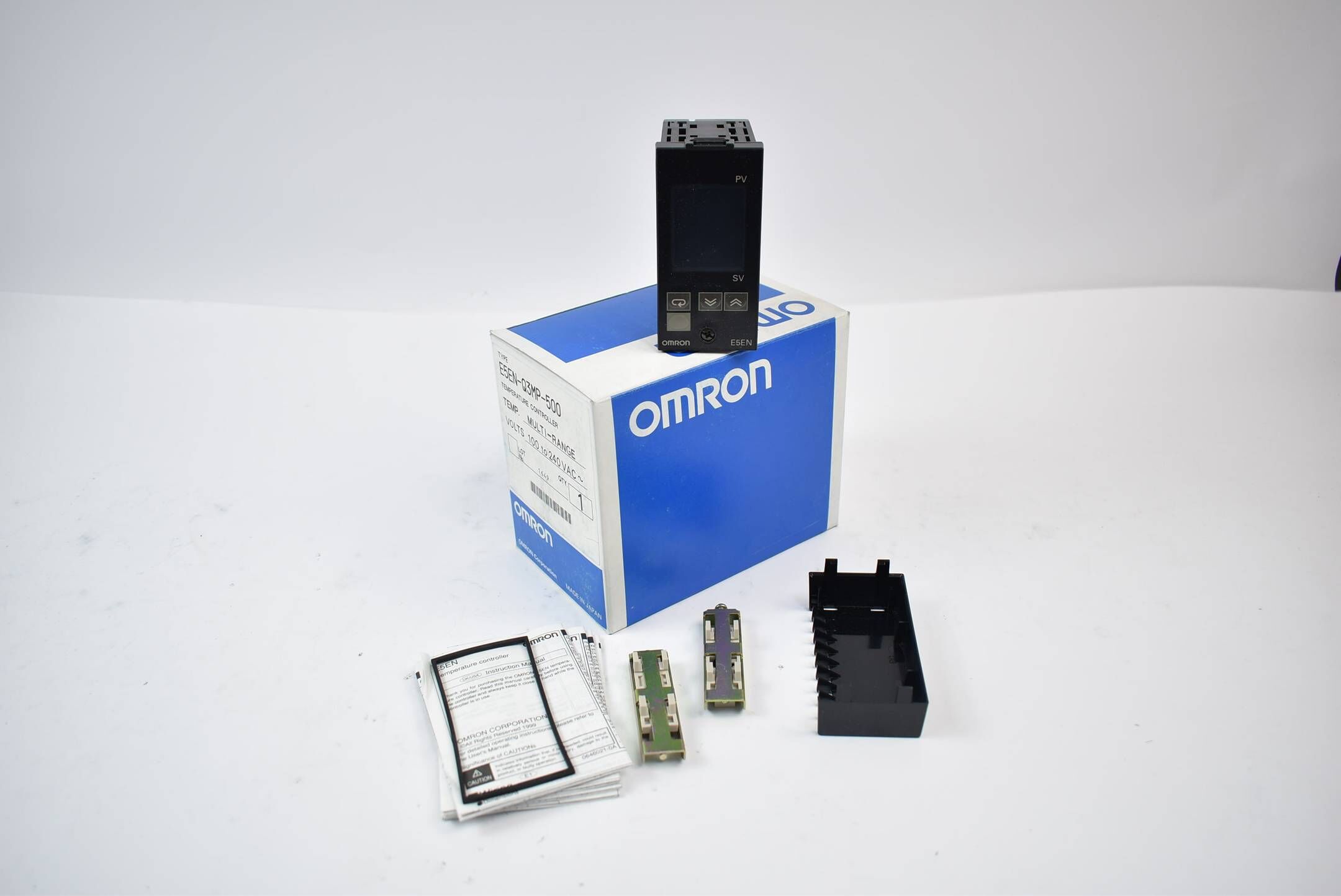 Omron Temperature Controller E5EN-Q3MP-500 Multi-Range 100-240 VAC