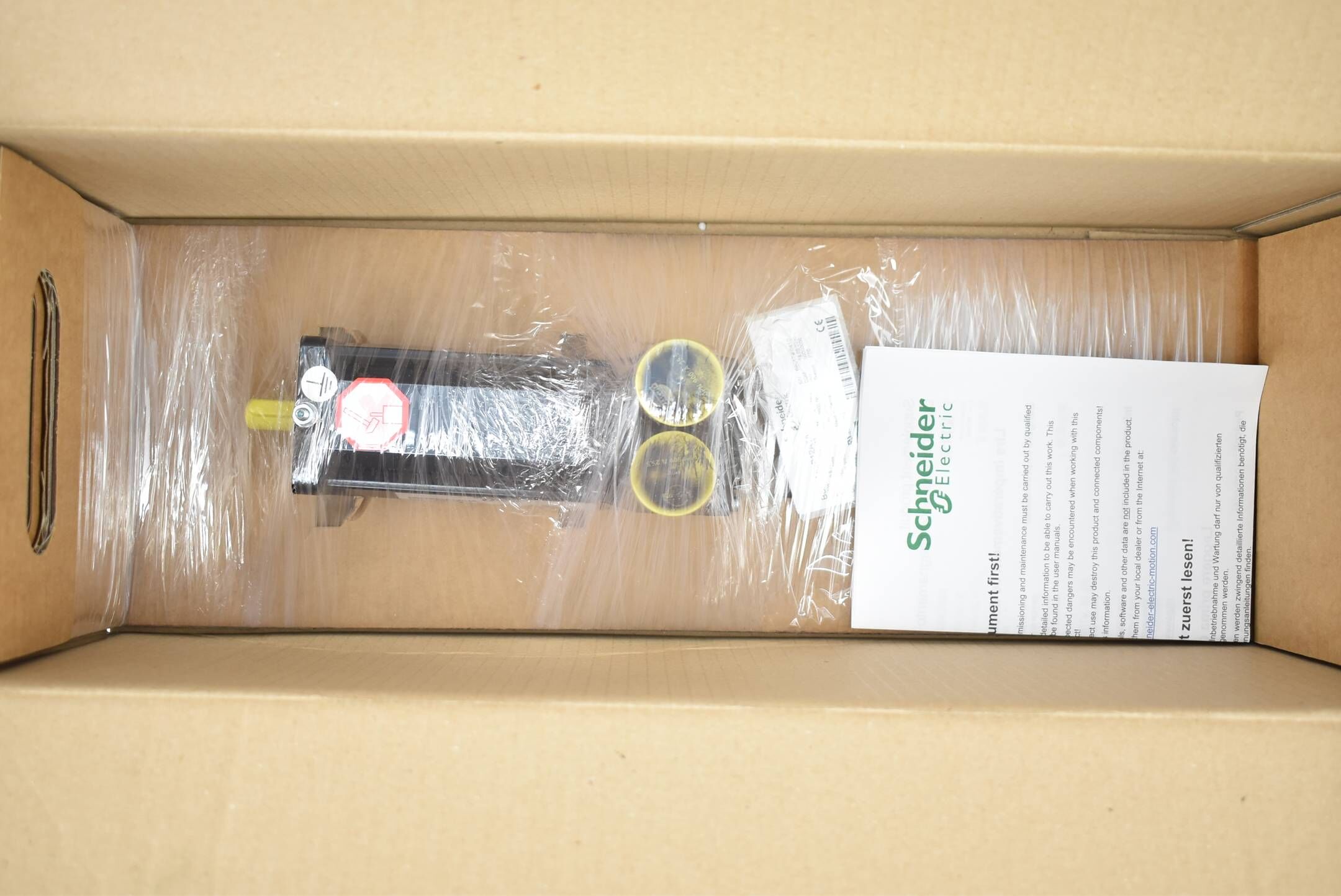 Schneider Electric AC Servomotor BSH0552P12A1A
