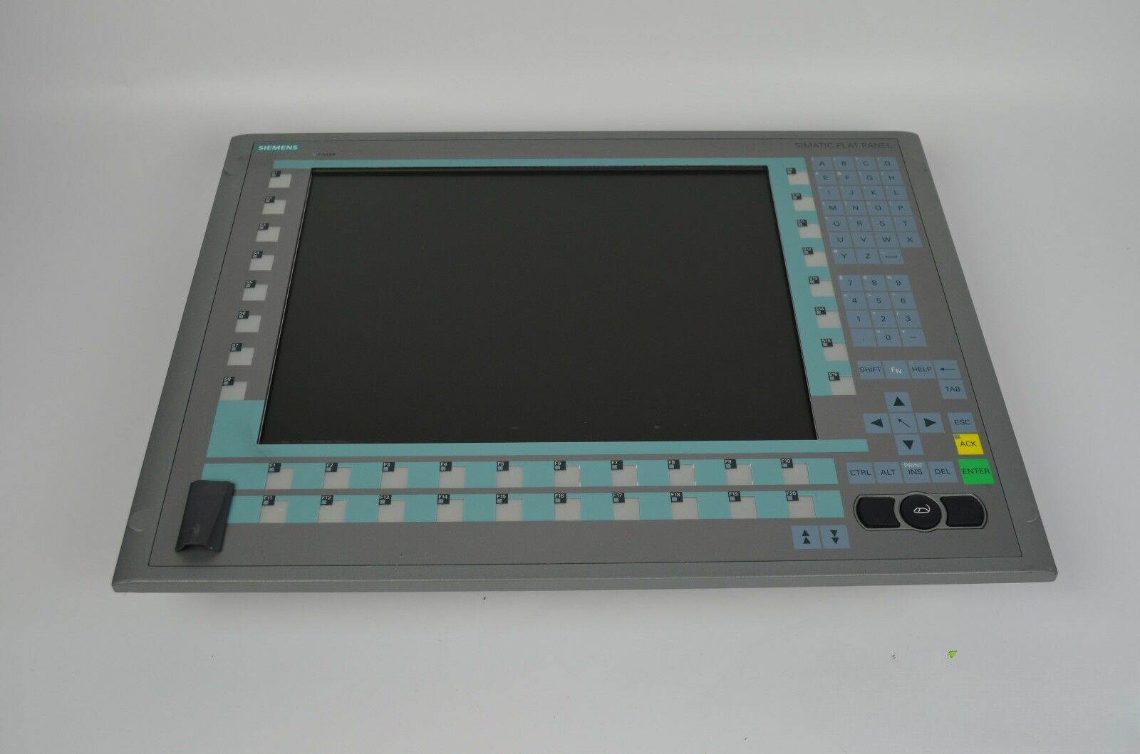 Siemens simatic PC677 Flat Panel 15'' ( Wahrscheinlich 6AV7803 ... )