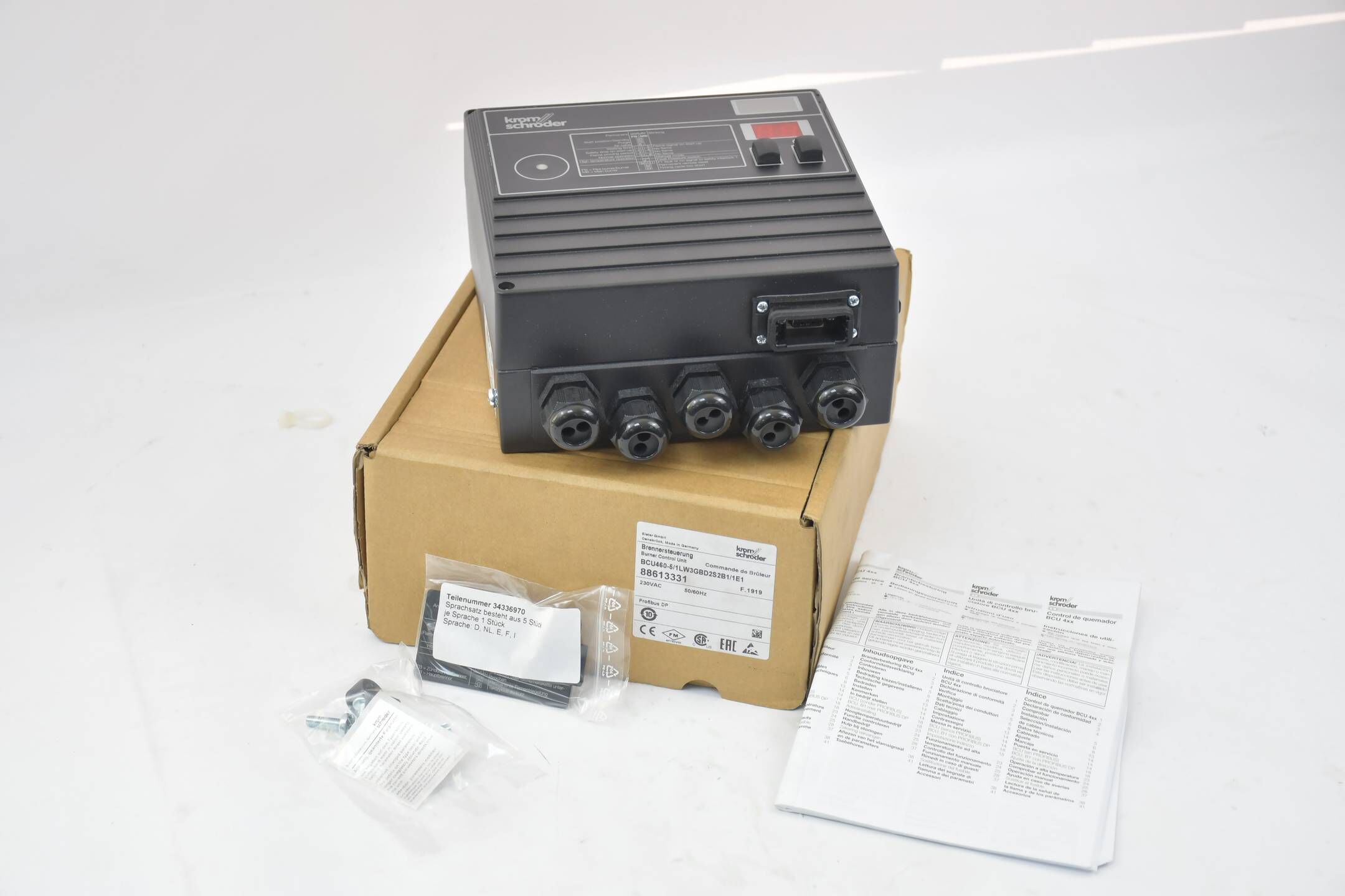 Krom Schröder Brennersteuerung BCU460-5/1LW3GBD2S2B1/1E1 ( 88613331 )