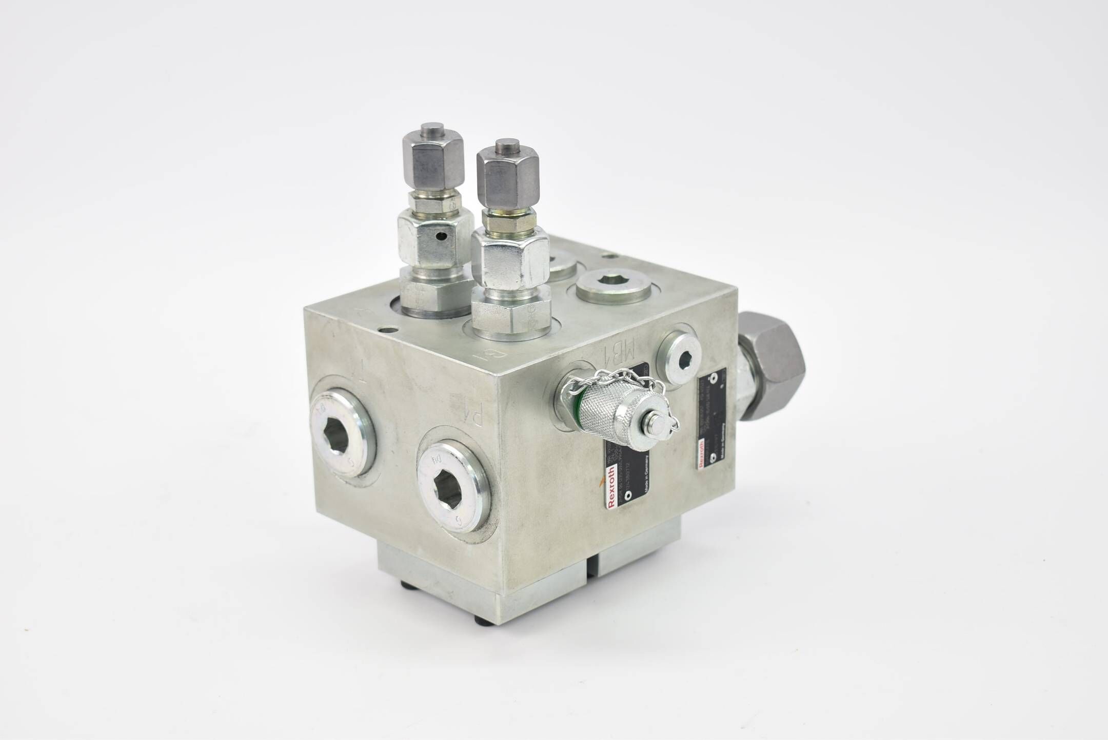 Rexroth Steuerblock 2HSR 06 D35/002L996A/G24N9K4M01-008 ( R920039861 )