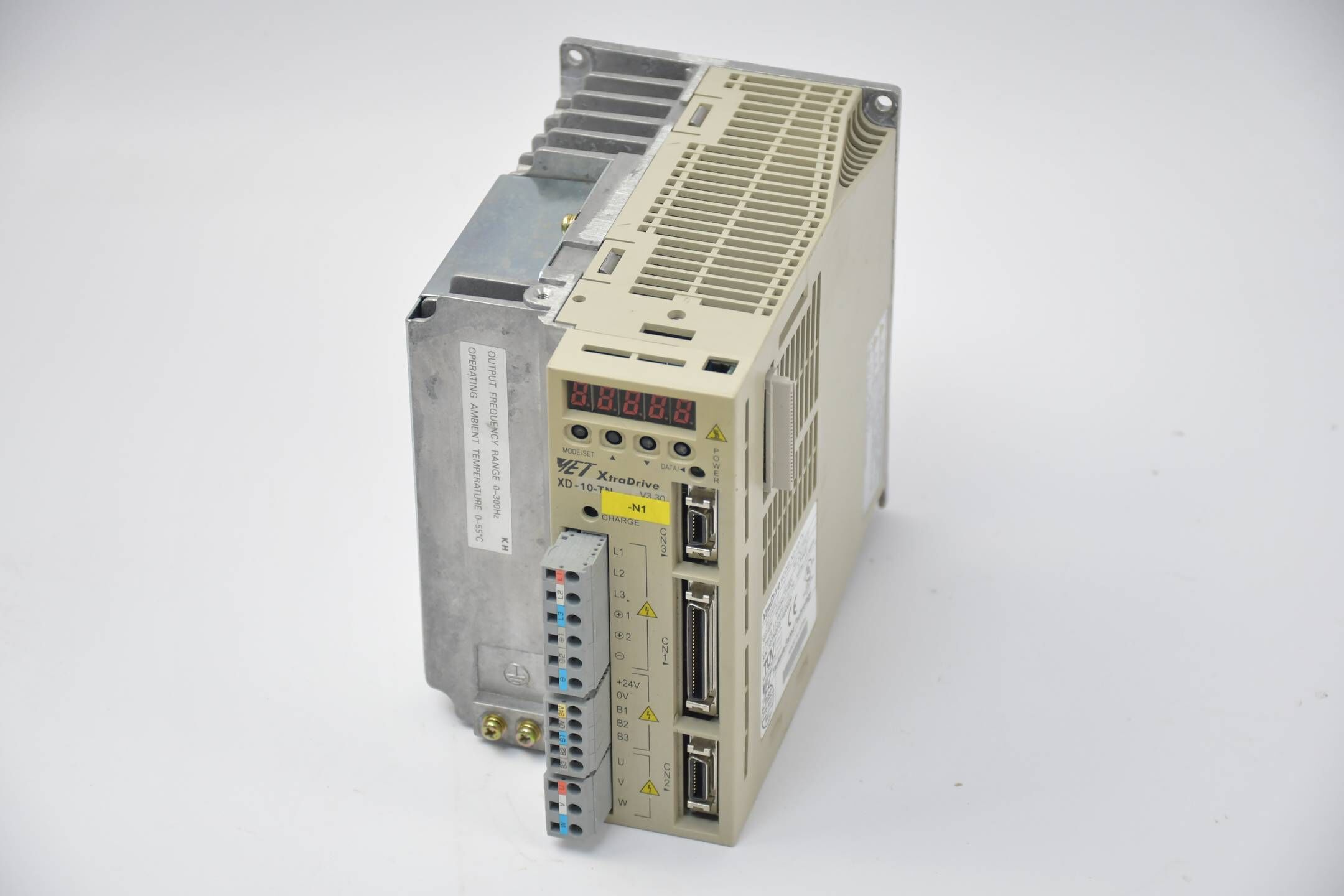 Yaskawa XtraDrive Frequenzumrichter XD-10-TN