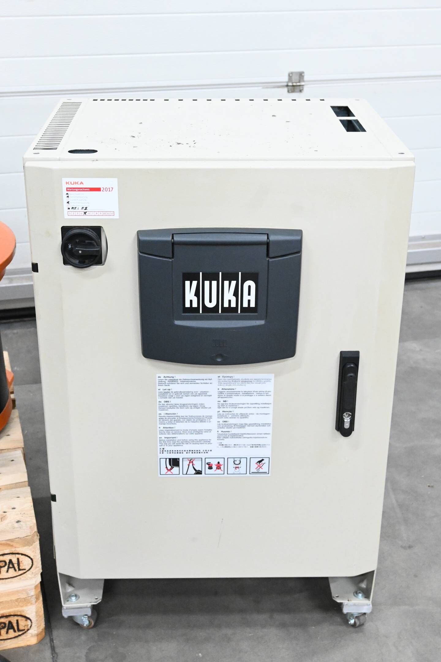 Kuka Roboter KR15/2 inkl. Schaltschrank K C1 + Bedienpanel KCP KR C1