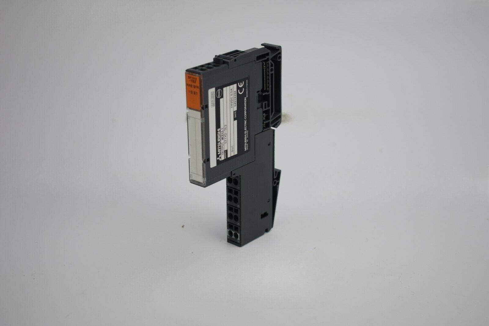 Mitsubishi Electric Melsec Output Module ST1Y2-TE2 