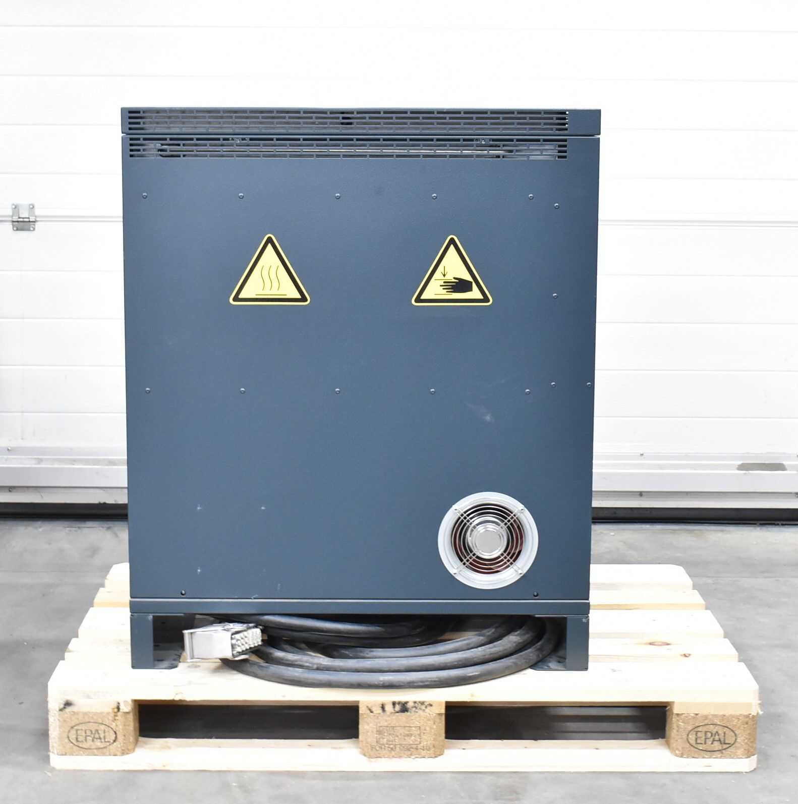 Kuka Roboter KR 470-2 PA + Schaltschrank KR C4 + Bedienpanel 00-168-334