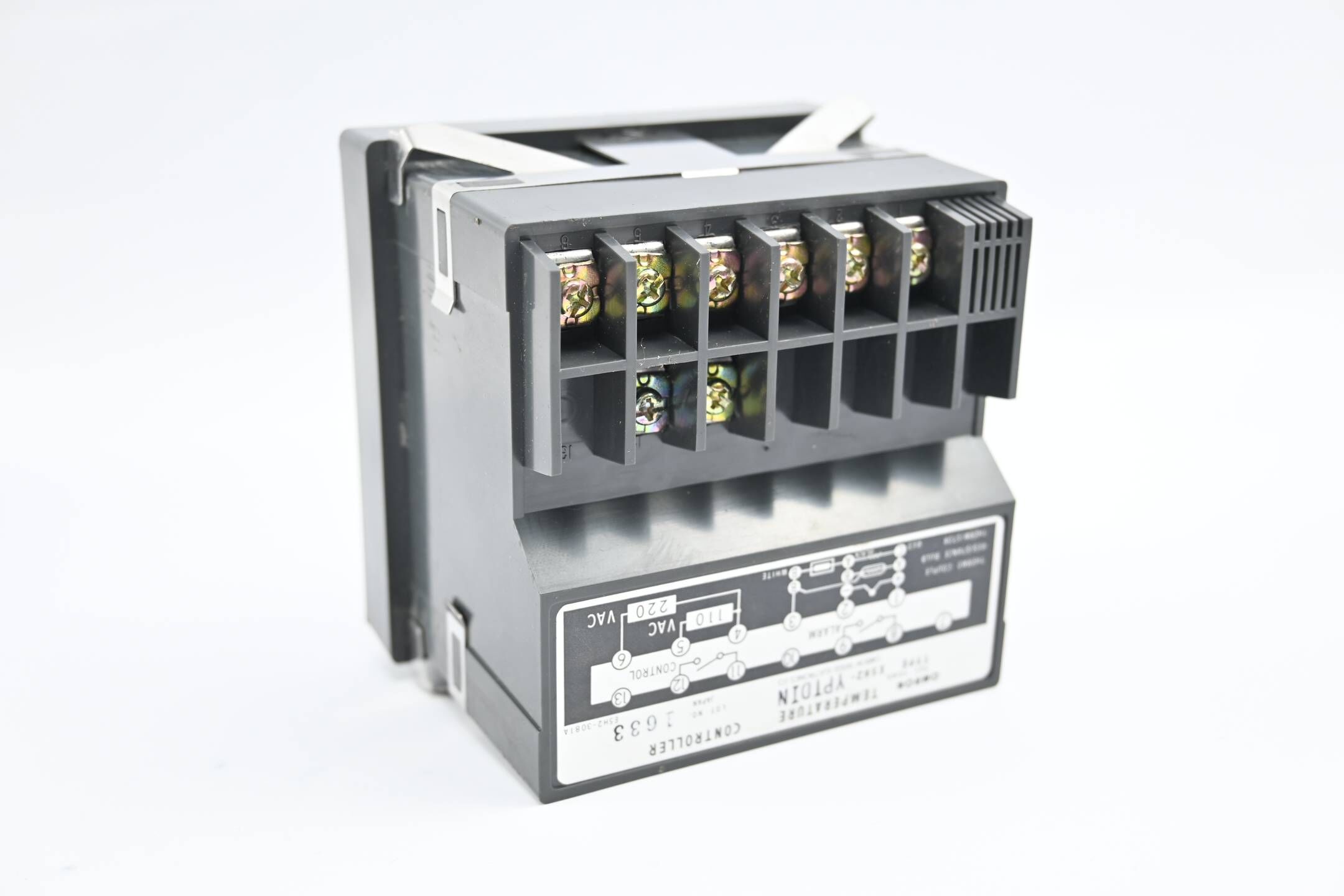 Omron Temperatur Controller 0-200°C 110/220 VAC ( E5H2-YPT )( E5H2-YPT-DIN )