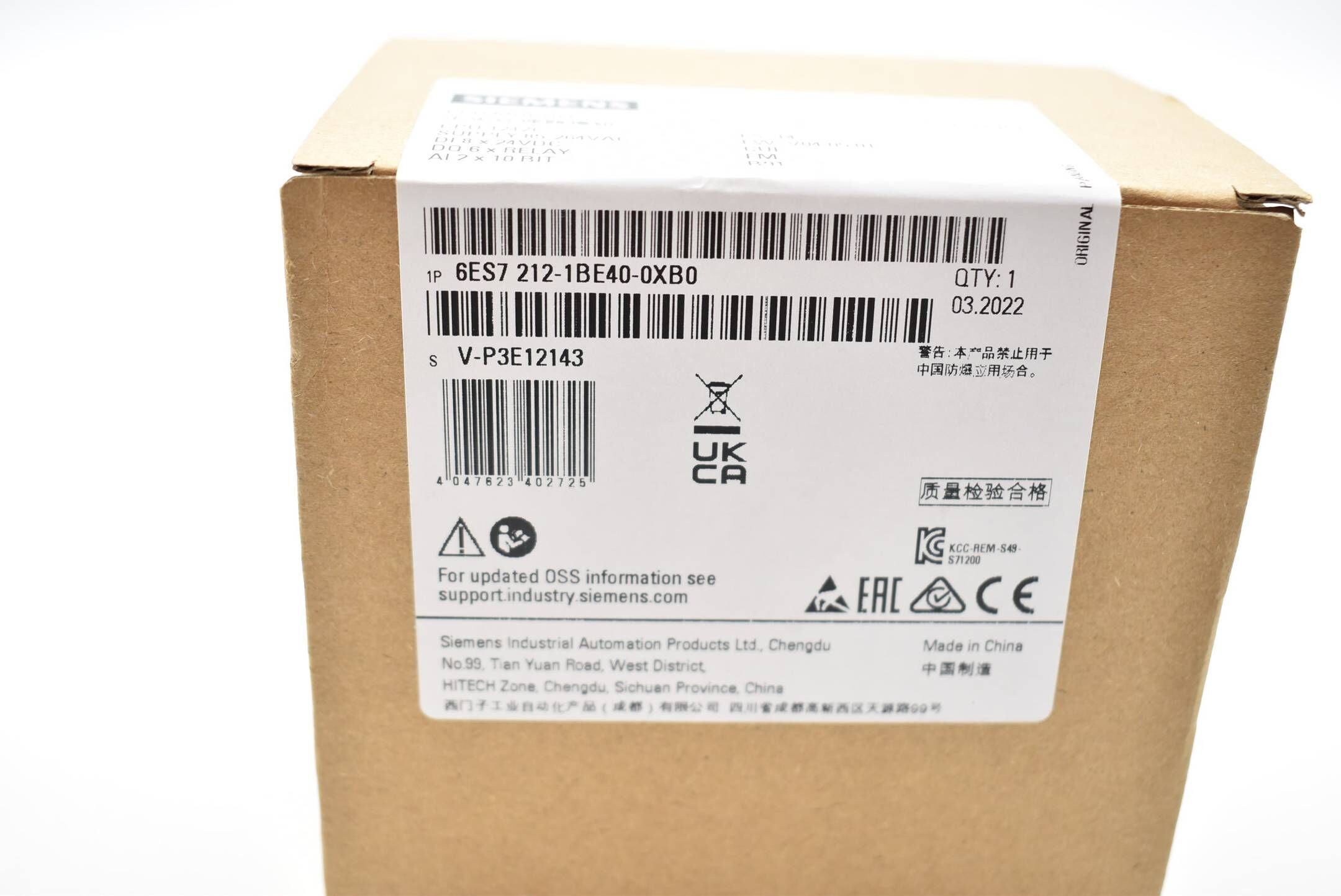 Siemens simatic S7-1200 CPU 1212C 6ES7 212-1BE40-0XB0 ( 6ES7212-1BE40-0XB0 ) E14