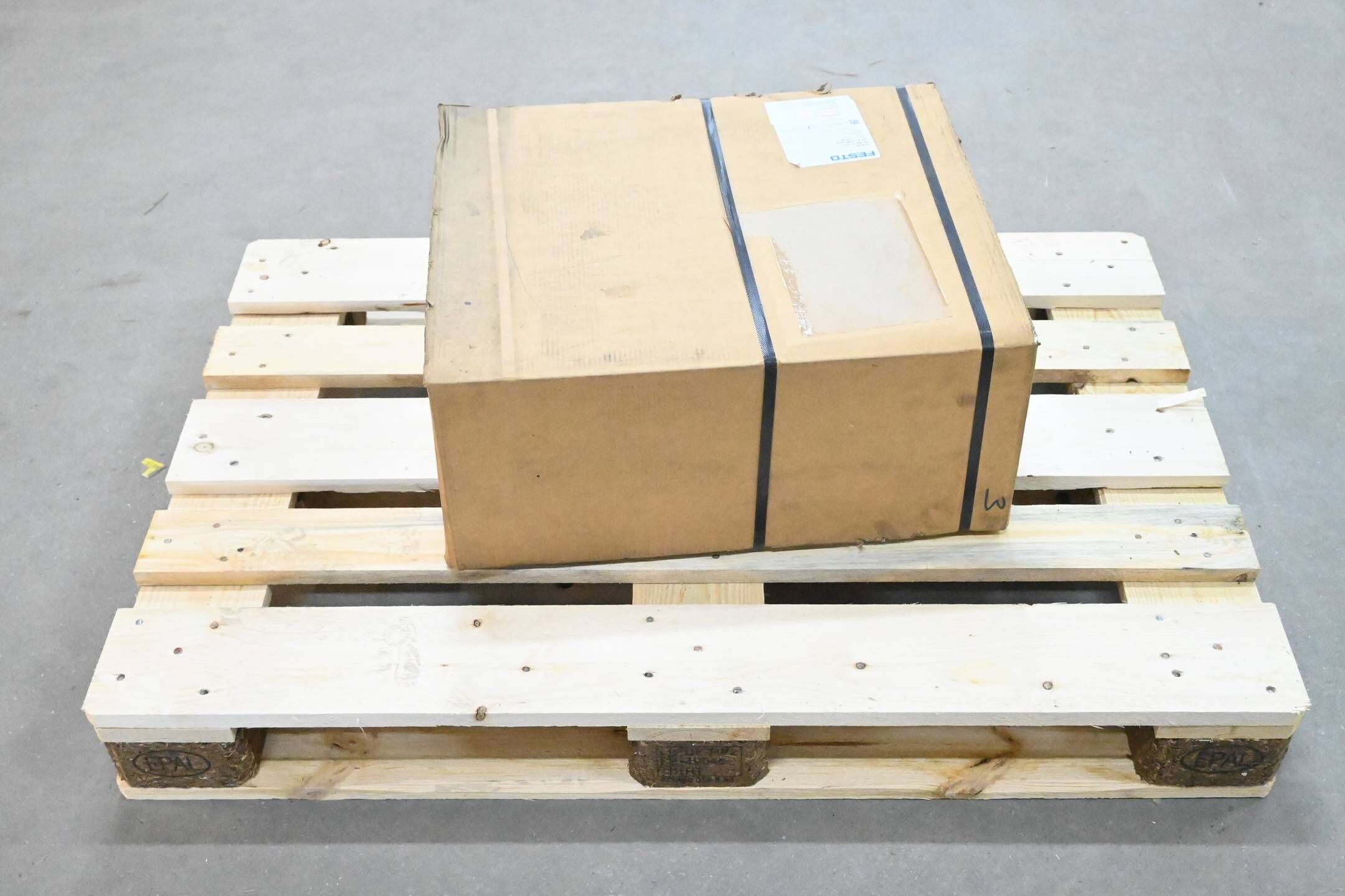 Festo Ventilinsel VTSA-MP ( 44E-MP1-P+GE 44P-N-X-KSMX-4A-8J ) 539215