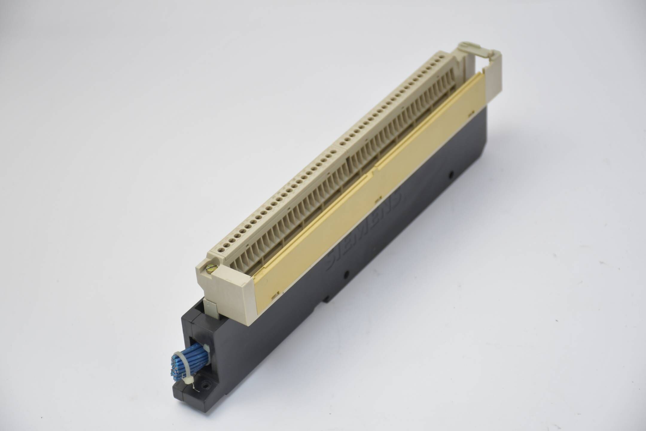 Siemens Connector 6EZ2041-8UG02-0DE0 ( 6EZ2 041-8UG02-0DE0 )